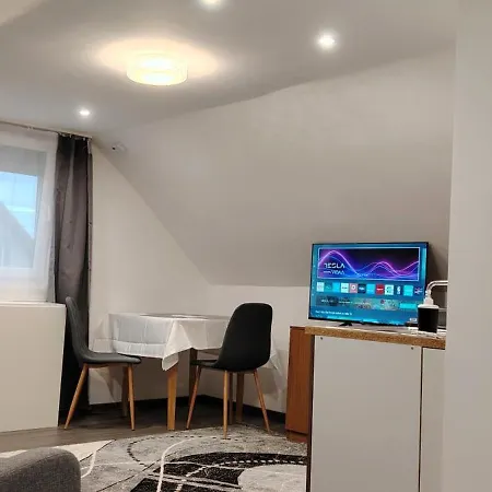 Nyuszis Vendeghaz Apartment